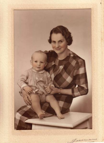 lillian_and_tom_a_mp.jpeg lillian_and_tom_a_mp.jpeg