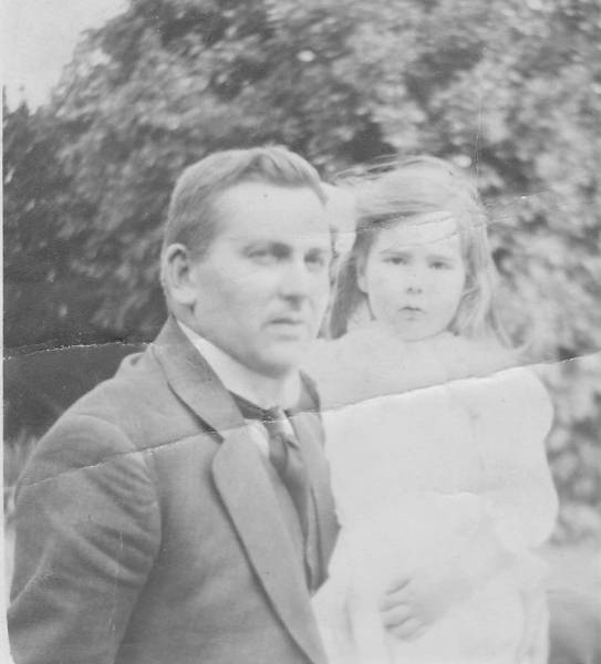 nora_and_her_father.jpg nora_and_her_father.jpg